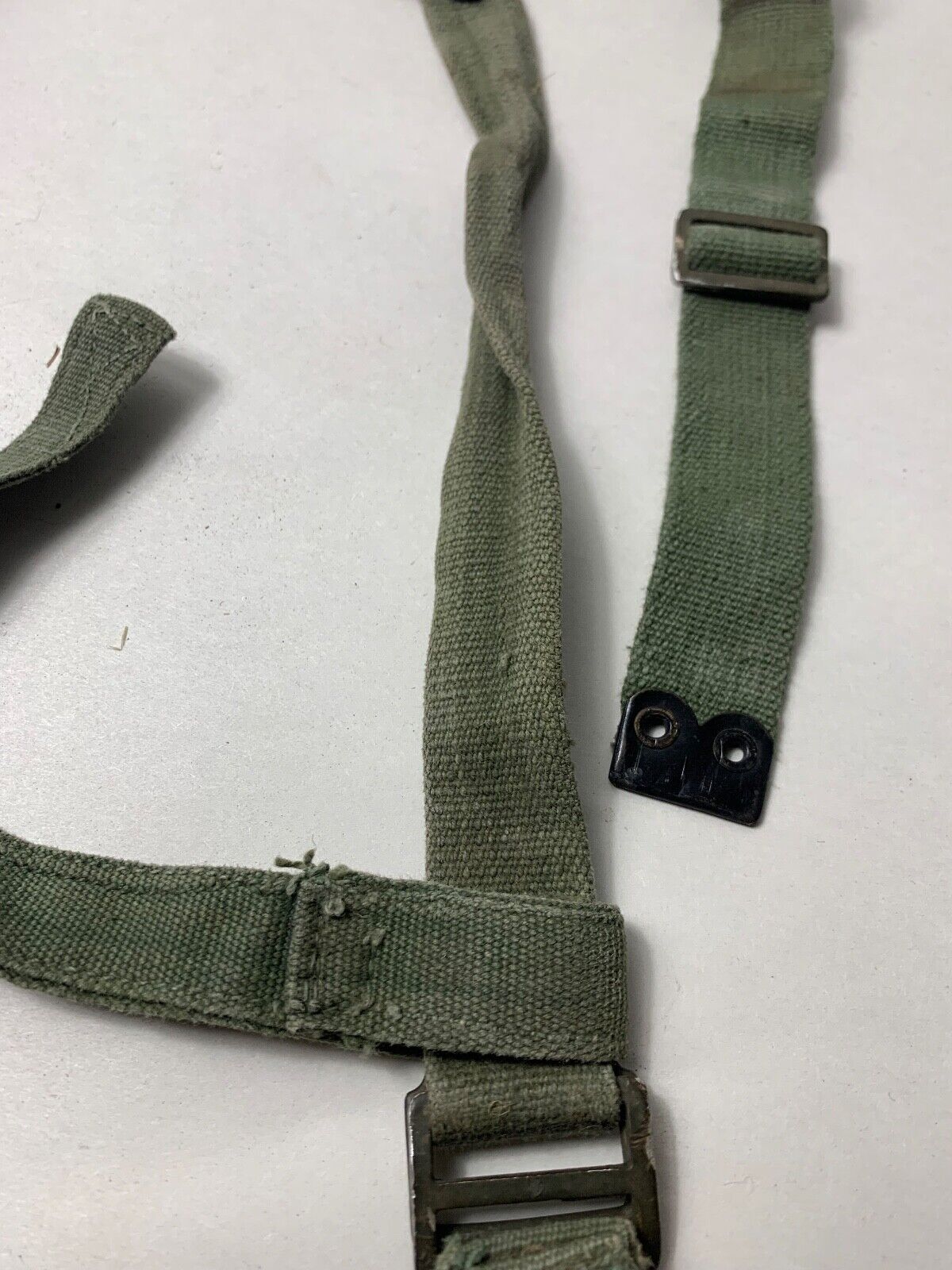 Original WW2 British Army 44 Pattern Shoulder Cross Straps Set - 1945 Dated - The Militaria Shop