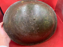 Lade das Bild in den Galerie-Viewer, Original WW2 British Army / Canadian Army Mk3 Turtle Combat Helmet - The Militaria Shop
