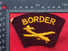 Load image into Gallery viewer, British Airborne Border Regiment Shoulder Badge - The Militaria Shop