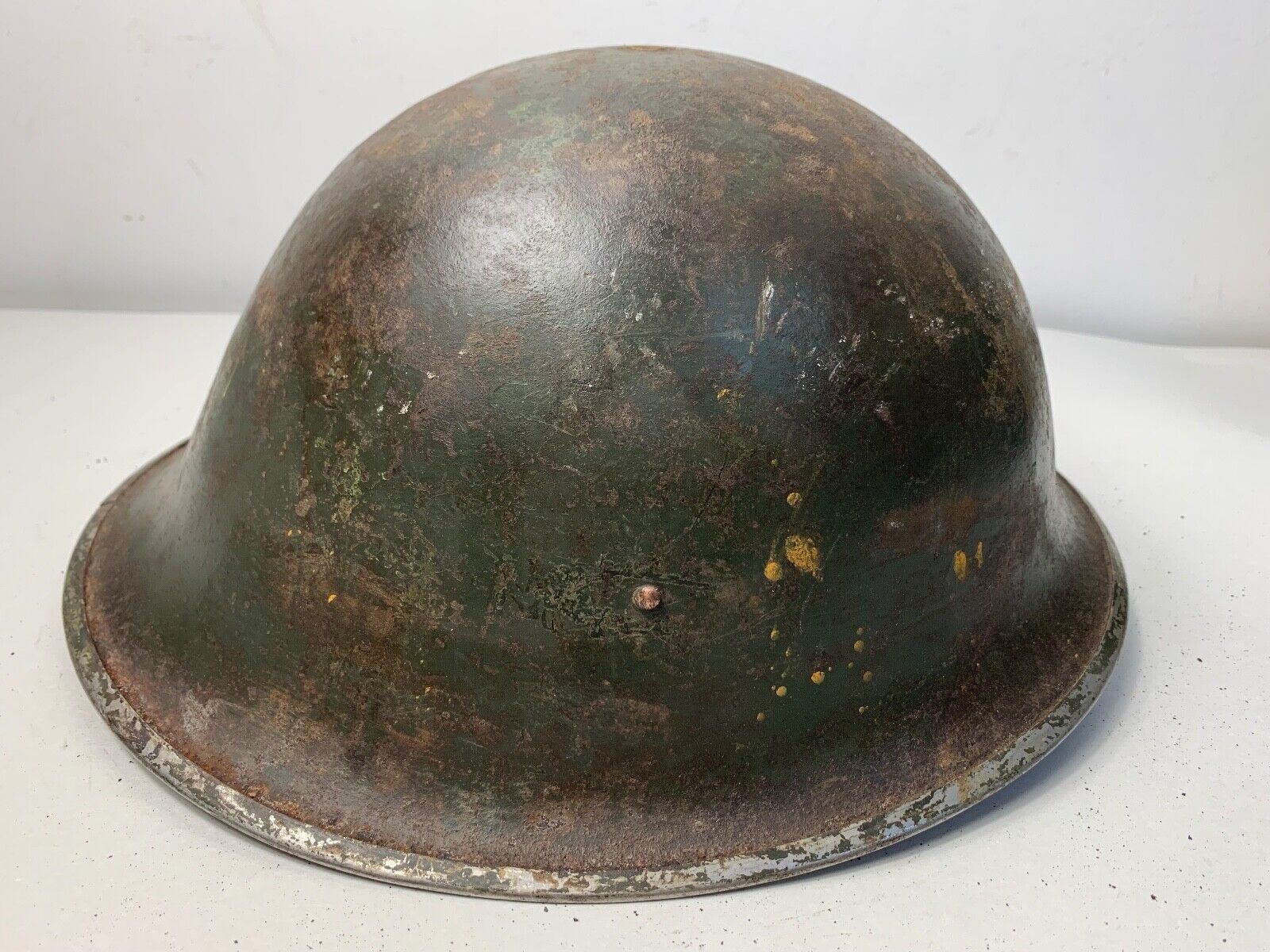 Mk3 Canadian / British Army Original WW2 Turtle Helmet High Rivet - The Militaria Shop