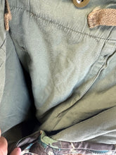 Load image into Gallery viewer, Genuine British Army 1968 Pattern DPM Combat Trousers - Size 2 - 32" Waist - The Militaria Shop