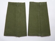 Load image into Gallery viewer, RGR Gurkha Rifles OD Rank Slides / Epaulette Pair Genuine British Army - NEW - The Militaria Shop