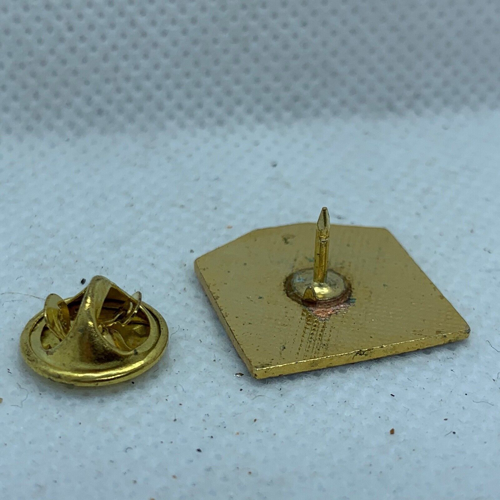 Royal Military Police - NEW British Army Military Cap/Tie/Lapel Pin Badge #138 - The Militaria Shop