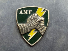 Charger l'image dans la galerie, Allied Mobile Force Commemorative Plate with Enamel Badge - ALLY EXPRESS Turkey - The Militaria Shop