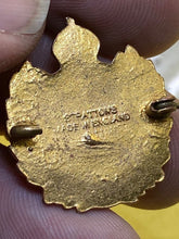 Charger l'image dans la galerie, Original WW2 GV1 Royal Engineers Enamel & Gilt Sweetheart Brooch - The Militaria Shop