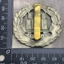 Load image into Gallery viewer, Original WW2 British Army Northamptonshire Regiment Cap Badge - The Militaria Shop
