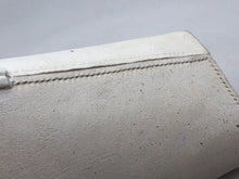 Charger l'image dans la galerie, Genuine British Army Wrist Gauntlet Set of 4 Pieces Total - The Militaria Shop