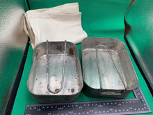 Load image into Gallery viewer, Original British Army WW2 Soldiers Mess Tin Set - Complete with Bag - The Militaria Shop