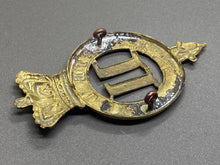 Load image into Gallery viewer, Original British Army - 11th Regiment of Foot North Devon Glengarry Cap Badge - The Militaria Shop