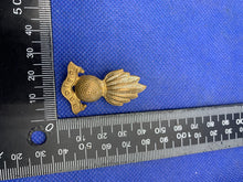 Load image into Gallery viewer, Royal Artillery British Army Cap/Beret/Collar Badge - The Militaria Shop