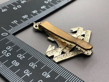 Load image into Gallery viewer, Original British Army WW2 Princess of Wales's Own Yorkshire Regiment Cap Ba - The Militaria Shop