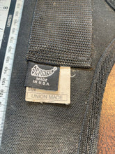 Charger l'image dans la galerie, Black Fabric Pistol Holster -- Hunter USA - B66 - The Militaria Shop