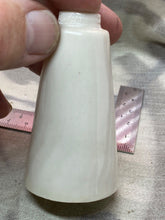 Charger l'image dans la galerie, Original Vintage Crested China Ware Jug - COWES - Isle of Wight - The Militaria Shop