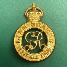 Load image into Gallery viewer, Original WW1 British Army 1st & 2nd Life Guards Cap Badge George V - The Militaria Shop