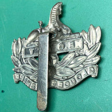 Load image into Gallery viewer, Original WW1/WW2 British Army Cap Badge - The Gloucestershire Regiment - The Militaria Shop