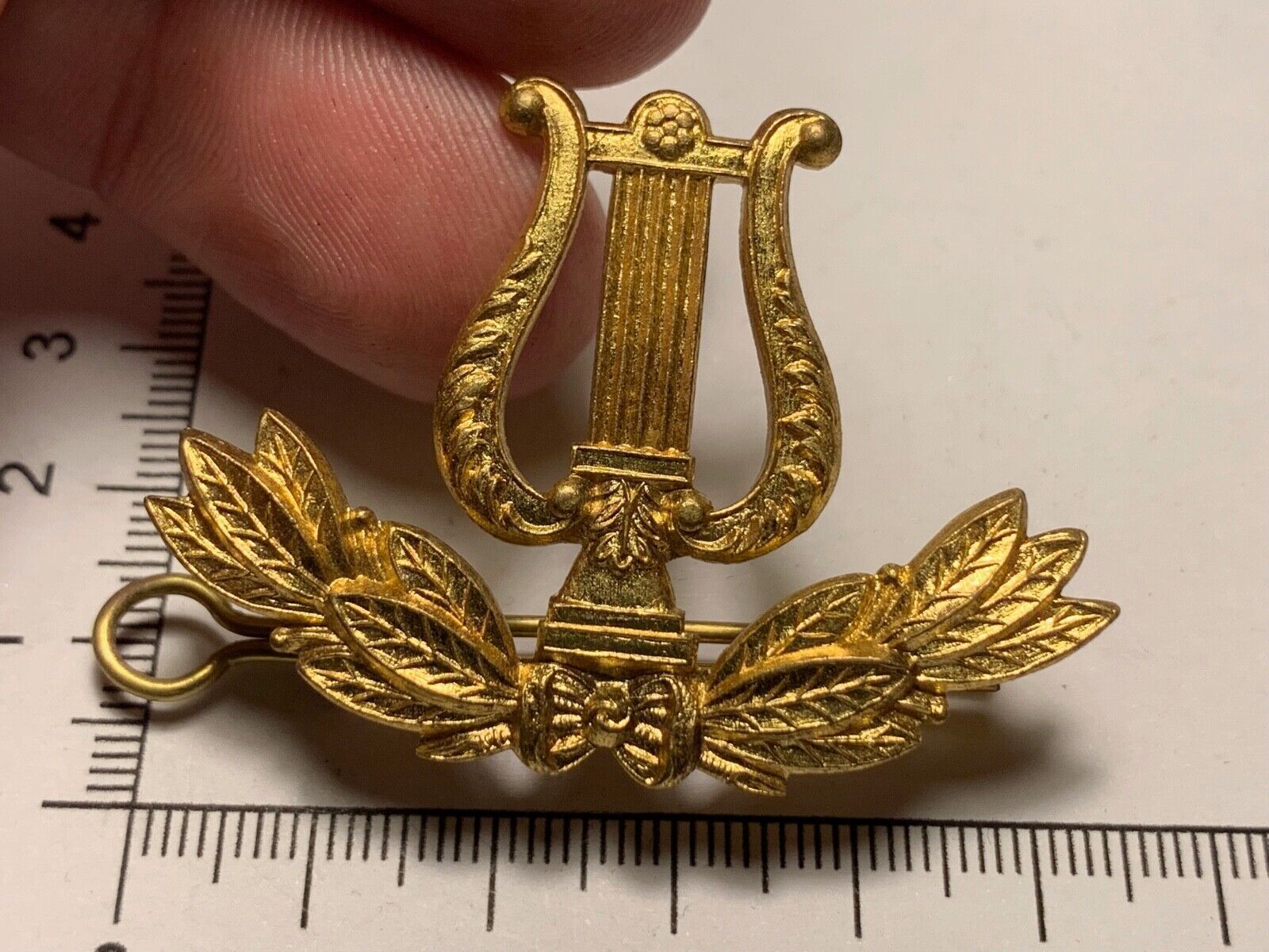 Musicians Badge - British Army Staybrite Cap Badge - The Militaria Shop