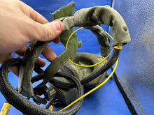 Charger l'image dans la galerie, Original British Army AFV / Air Crew Breifing Headset - FV2106853 - The Militaria Shop