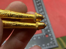 Charger l'image dans la galerie, Original Army Officers Dress Uniform Aguilette Tips - Gilt Washed & Unused P - The Militaria Shop