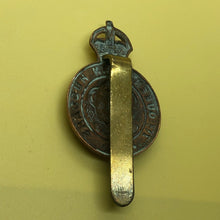Load image into Gallery viewer, Original WW2 British Army Cap Badge - 7th Queen's Own Hussars - The Militaria Shop