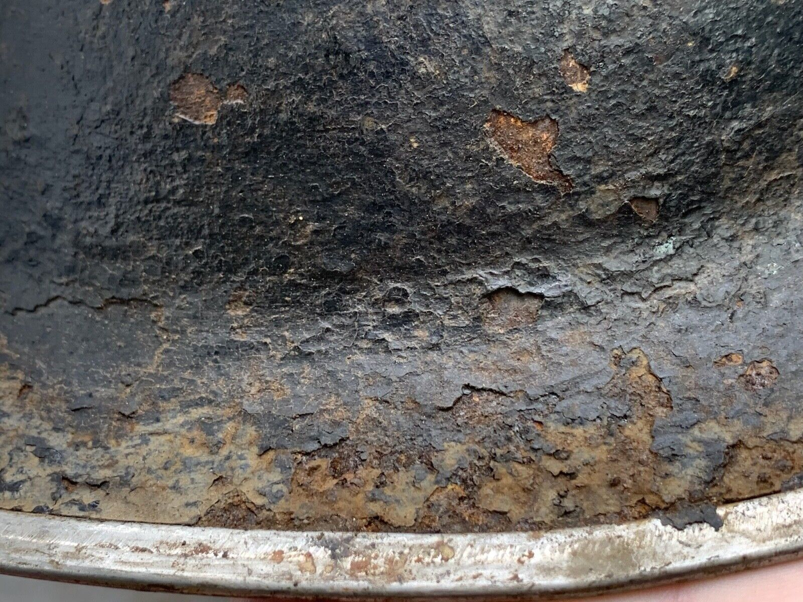 Original WW2 Combat Helmet - British / South African Army Mk2 Brodie Helmet - The Militaria Shop