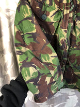 Load image into Gallery viewer, Size 160/96 - Genuine British Army Combat Temperate Smock Jacket DPM Camouflage - The Militaria Shop