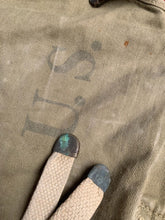 Charger l'image dans la galerie, Original WW2 US Army M1928 Haversack Pack Tail - The Militaria Shop