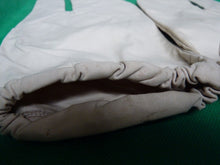Load image into Gallery viewer, Original WW2 British Army Gunners Winter White Gloves - The Militaria Shop