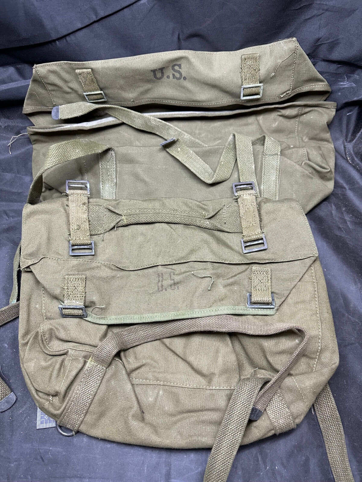 Original US Army M-1945 Field Pack Cargo Bag - WW2 Korea Vietnam - NEW OLD STOCK - The Militaria Shop
