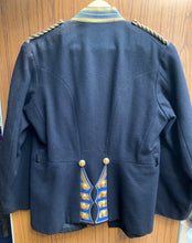 Charger l'image dans la galerie, RARE British Army Victorian musicians dress tunic with gilt buttons - original. - The Militaria Shop