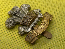 Charger l'image dans la galerie, British Army - The Welch Regiment Cap Badge - The Militaria Shop