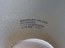 Charger l'image dans la galerie, Genuine British Army Wrist Gauntlet Set of 4 Pieces Total - The Militaria Shop