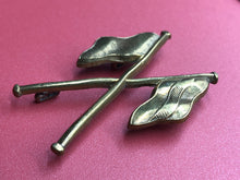 Load image into Gallery viewer, Original WW2 British Army Badge - Signallers Badge - The Militaria Shop