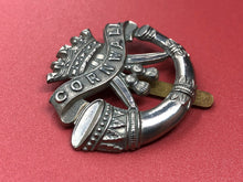 Lade das Bild in den Galerie-Viewer, Original WW1 British Army Duke of Cornwall's Light Infantry Cap Badge - The Militaria Shop