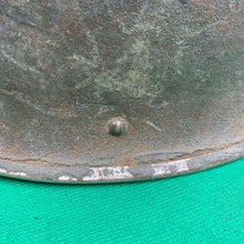 Charger l'image dans la galerie, Original British Army Combat Helmet Mk4 - The Militaria Shop