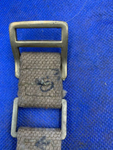 Charger l'image dans la galerie, Original WW2 British Army 37 Pattern Brace Adaptors Pair - 1942 Dated - The Militaria Shop