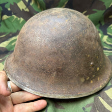 Charger l'image dans la galerie, Original WW2 British / Canadian Army Mk3 Turtle Helmet - The Militaria Shop