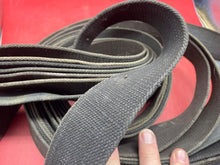 Lade das Bild in den Galerie-Viewer, Original WW1 1908 Pattern Webbing Shoulder Strap - The Militaria Shop
