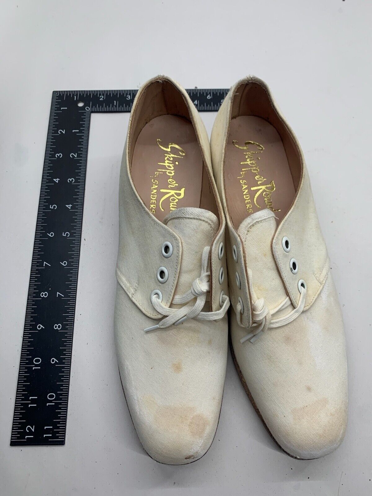 Original WW2 British Army Women's White Summer Shoes - ATS WAAF - Size 240 - The Militaria Shop