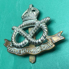 Load image into Gallery viewer, Original WW2 British Army South Staffordshire Regiment Cap Badge - The Militaria Shop