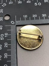 Charger l'image dans la galerie, Vintage Member Hospital Friends Lapel Badge / Tie Pin - The Militaria Shop