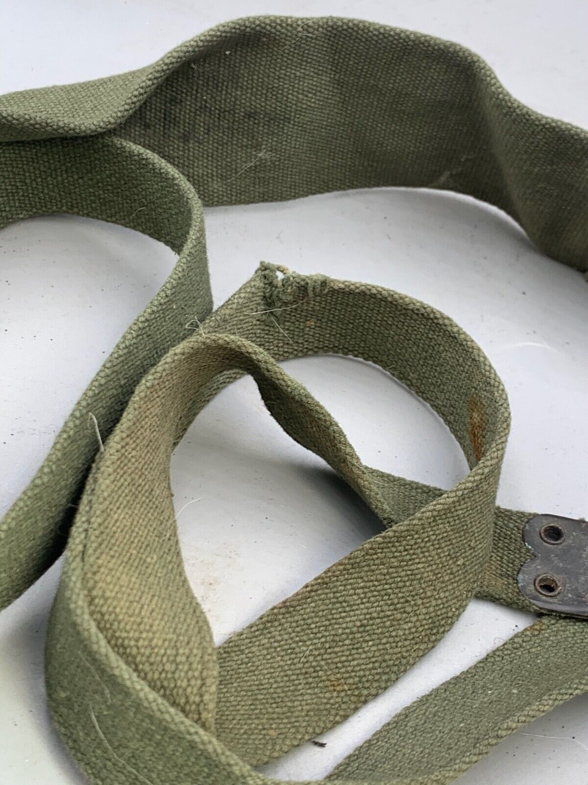 Original WW2 British Army 44 Pattern Shoulder Strap - 1945 Dated - The Militaria Shop