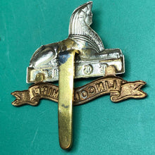 Load image into Gallery viewer, Original WW2 British Army Cap Badge - The Lincolnshire Regiment - The Militaria Shop