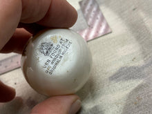 Lade das Bild in den Galerie-Viewer, Original Vintage Crested China Ware Jug - Isle of Wight - The Militaria Shop