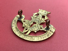 Load image into Gallery viewer, WW2 Canadian 4th Princess Louise Dragoon Guards Cap Badge - The Militaria Shop