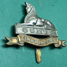 Load image into Gallery viewer, Original WW2 British Army Cap Badge - The Lincolnshire Regiment - The Militaria Shop