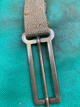 Charger l'image dans la galerie, Original WW2 British Army 37 Pattern Brace Adaptors Pair - 1941 Dated - The Militaria Shop