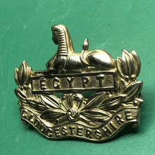 Load image into Gallery viewer, Original WW1/WW2 British Army Gloucestershire Regiment Cap Badge - The Militaria Shop