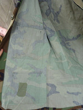 Charger l'image dans la galerie, Genuine US Army Camouflaged BDU Battledress Uniform - 37 to 41 Inch Chest - The Militaria Shop