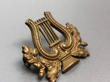 Load image into Gallery viewer, Genuine British Army WW2 Musicians Cap Badge - The Militaria Shop
