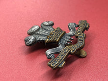 Lade das Bild in den Galerie-Viewer, Original WW1 British Army Glamorgan Imperial Yeomanry Cap Badge - The Militaria Shop